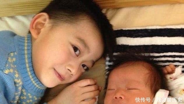 女儿|宝妈无意间发现女儿的“记仇本”,简单7个字,却让她忍不住落泪