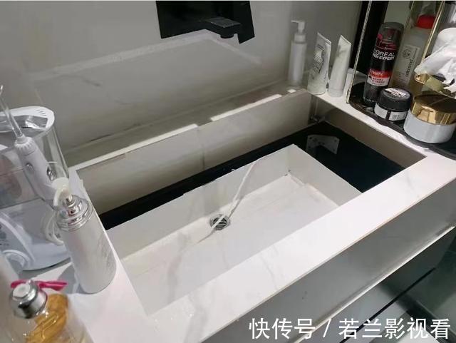 餐桌|这5件家具用品,买的时候“真香”,使用起来可真“鸡肋”