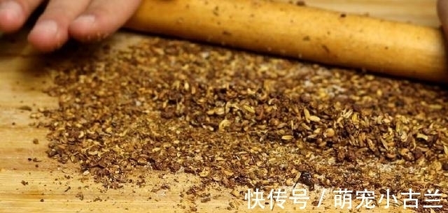 椒盐不用买，简单几步，在家就能做，比买的还香，无添加更放心