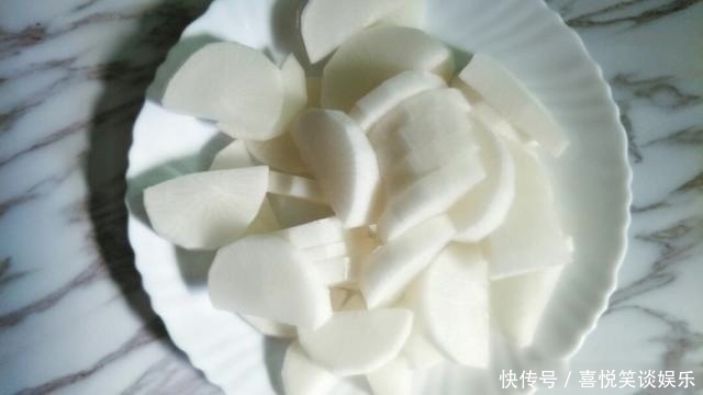 咳嗽|咳嗽“最怕”的一道菜，秋冬常吃身体好，才卖8毛钱一斤！