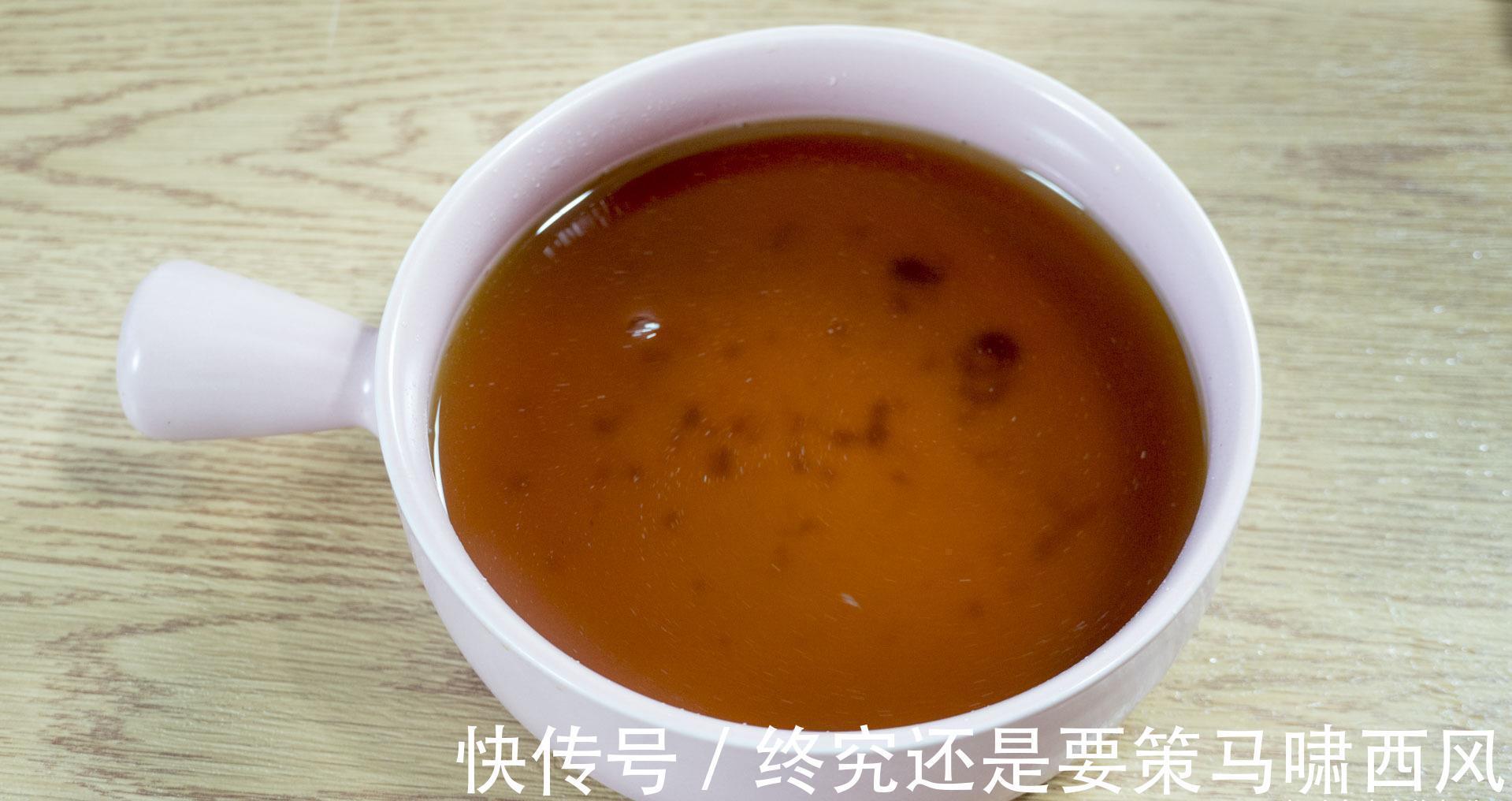 1家4口的晚餐,荤素搭配,有鱼有肉,比在外面吃的好,还实惠