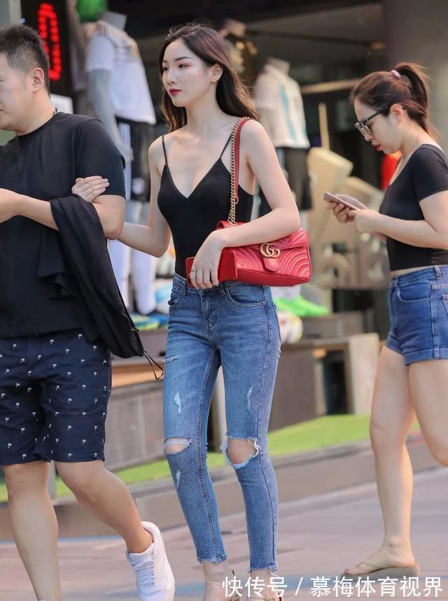ry|打底裤的时尚穿搭显魅力,都能凸显时尚潮流,显瘦又高级