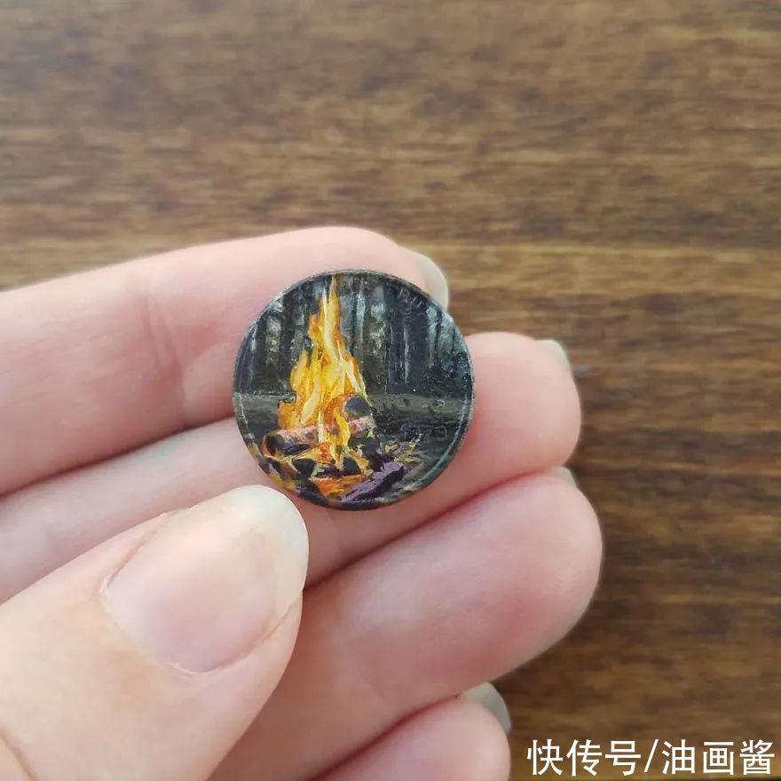 小画&她在硬币上画画,满满的都是细节,网友直呼爱了爱了