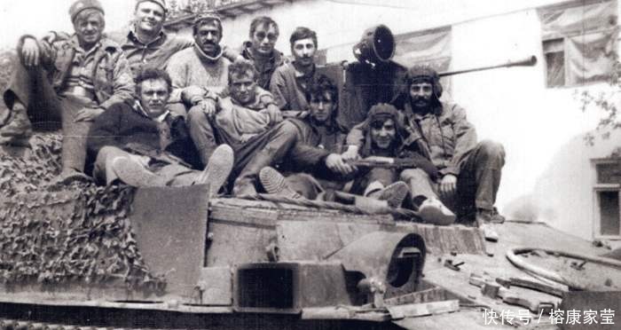 交战|史上最难打的战争,交战双方白天操家伙干,晚上双方喝酒猜拳