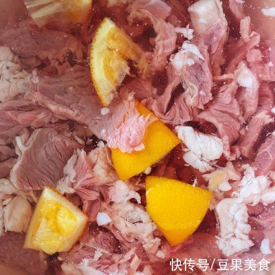 柠檬|做堂堂正正的人吃地地道道的黑椒牛肉