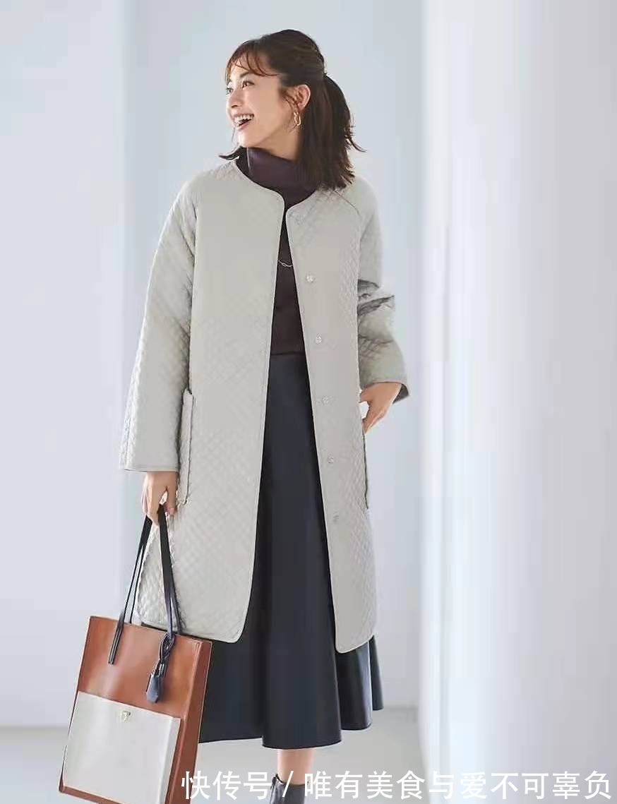 搭配 如何把大衣穿出飒爽女人味?记住这三个搭配诀窍,高级优雅又时髦