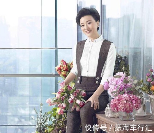 成語(yǔ)|同樣是主持人，楊瀾和倪萍同框的時(shí)候，兩代主持人的能力高下立見(jiàn)