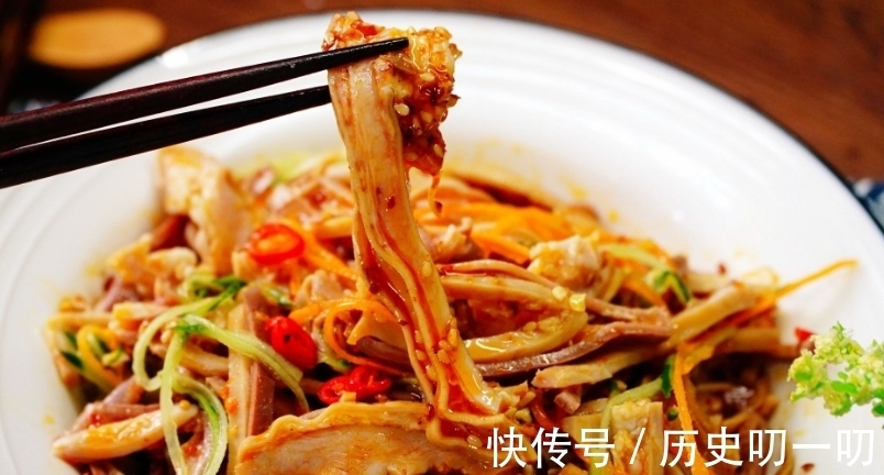 解馋|立秋后，用猪肚这样做菜，爽口开胃又解馋，分享做法和洗猪肚技巧