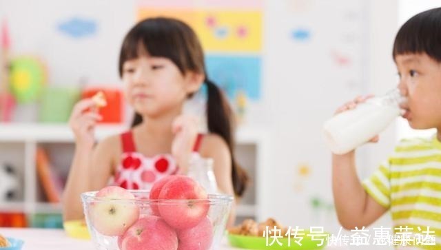 特征|孩子如果有这四种特征,长大容易变“暴脾气”,需要及时纠正!