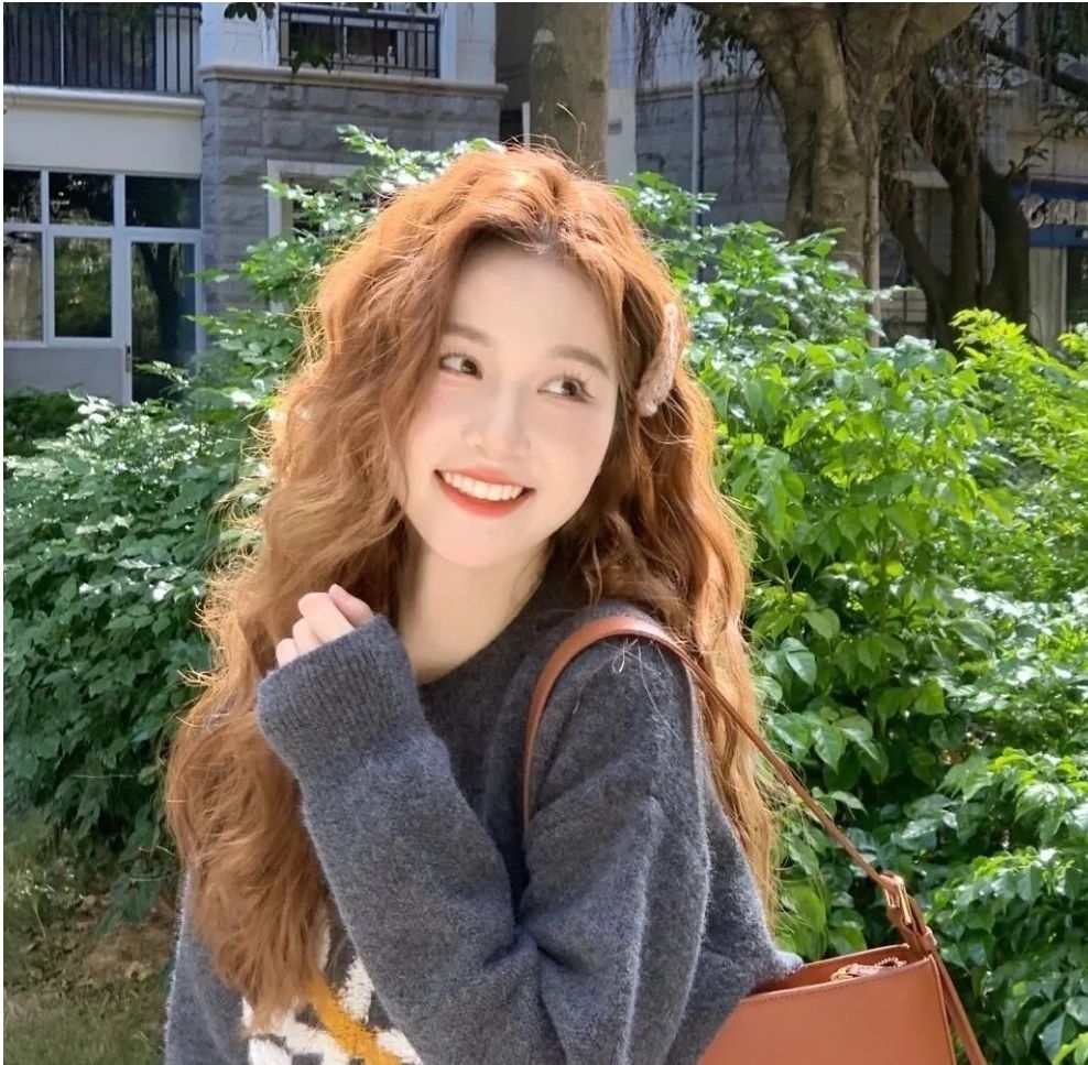 造型 2022发型怎么整?烫卷卷最洋气,好处多多不要错过