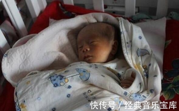 三胞胎|孕检时被告知是三胞胎,准妈妈高兴坏了,生下后居然又是大惊喜