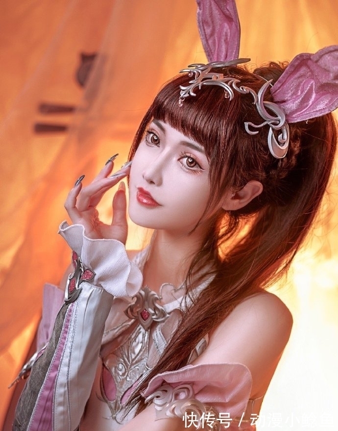 COS|斗罗大陆：小舞神级COS曝光，就像动漫走出来一样，大长腿爱了