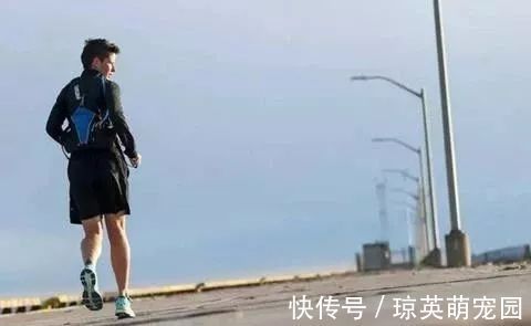 绝招|民间老郎中家传绝招！一个4味药的泡酒方，腰突疼痛，一分钟见效