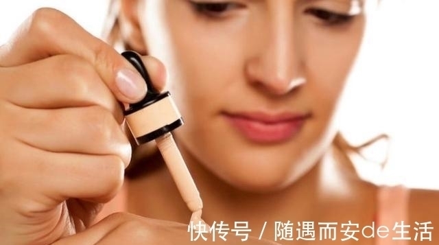粉质 三四十块和三四百的粉底液,到底差在哪?看完这4点你就明白了