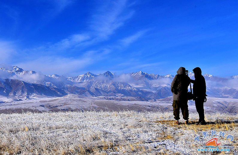 后初|肃南：博雅塔拉雪后初霁蓝天白云美如画