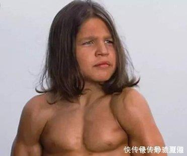 俯卧撑|世界最强壮男孩，小时候每天至少500个俯卧撑，长大后却让人傻眼