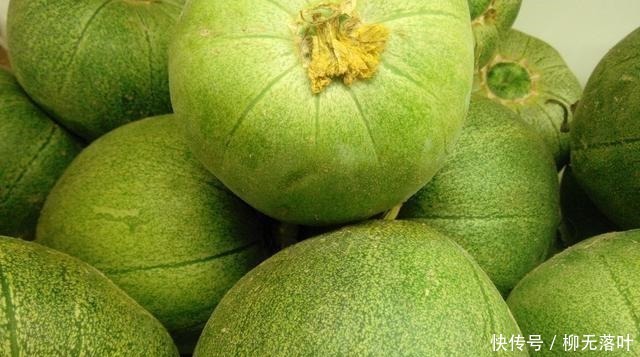 甜瓜|买瓜时,无论瓜大小,只要瓜肚脐长“这样的”,味道就是香甜多汁