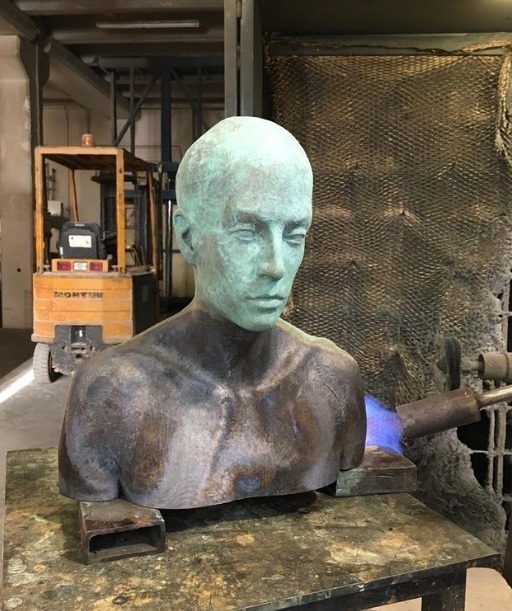 布鲁诺!他将灵魂注入木雕,把木头变成艺术品,靠神技征服众人