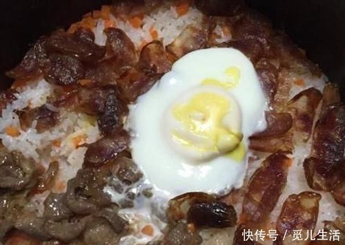 一位97年准妈妈的孕妇餐火了，无人照料自己做懒人饭，网友：心疼