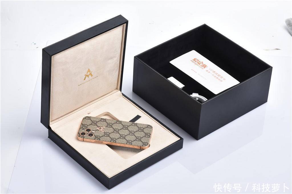 iPhone12|联名GUCCI镶钻镀金,iPhone12 Max贵气逼人