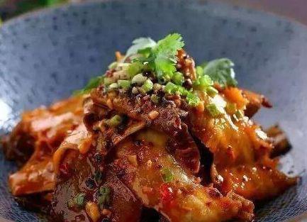 我来教你一些简单的家常菜,很好吃很特别、大人小孩都喜欢