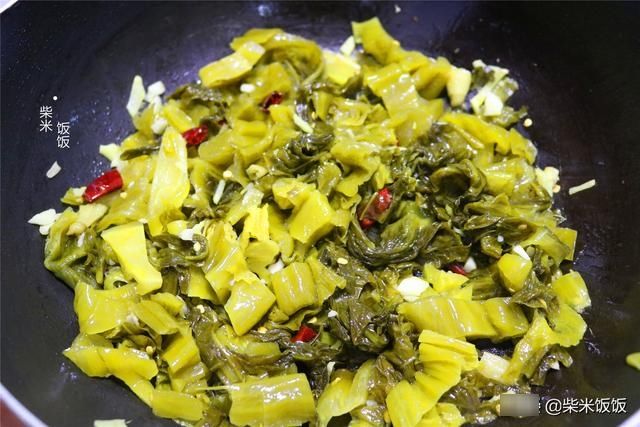 冬天来了，用这3种食材做炖菜，大火煎，小火炖，开胃好吃