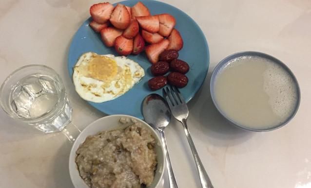 美食|朋友圈晒给老婆做的饭菜，朋友评论亮了：原来结婚这么凄惨！