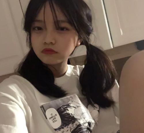 女人|天生“带妆脸”的女人，脸上天生自带的4个特点，连化妆都省了