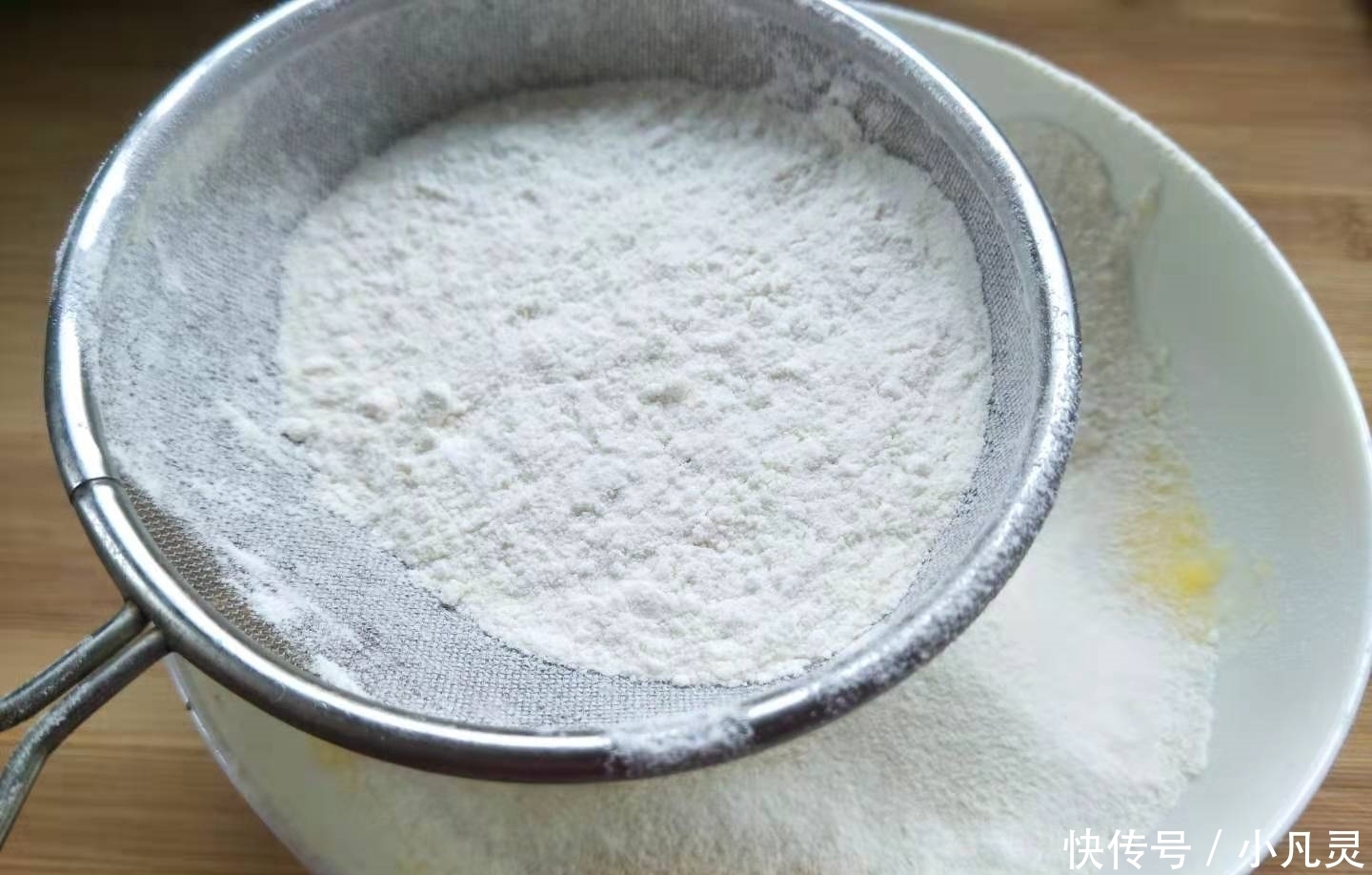 简单|超市15元一斤的小甜点,教你在家做,成本只要5元,简单零失败