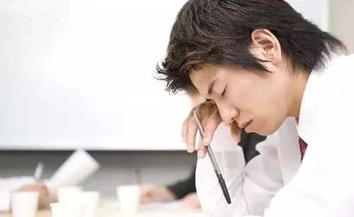 宁心安神|多疾病刮拨这个穴位就能轻松搞定,一拨就灵!快去试试吧!