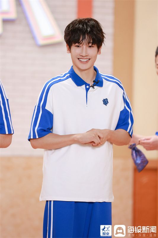 麦亨利|麦亨利《披荆斩棘的哥哥》一公火热上线 单手翻跟头开场秀炸翻众人