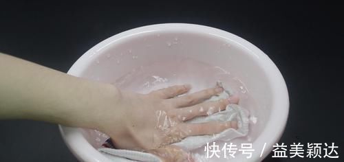 实用|夏天穿过的袜子又脏又臭?教你一招,不仅干净还没臭味,太实用了