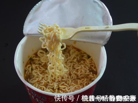 熟食|以下5种食物,孩子再馋父母最好也别买,医生从不给孩子买来吃