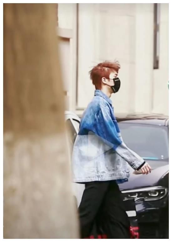 《青你3》训练压力大？草鱼晒斑秃诊断报告后，罗一舟也被发现斑秃