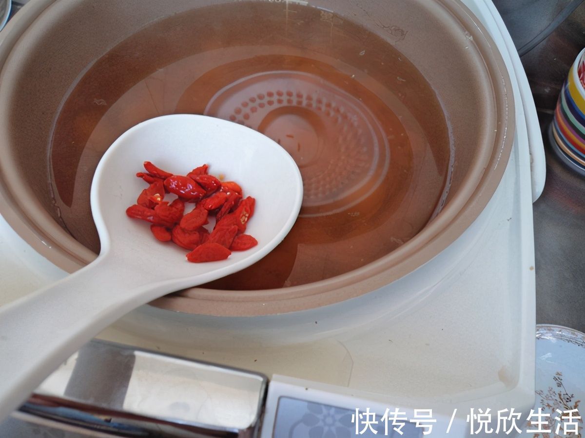 金桔|最润肺的水果不是金桔是它，隔三差五喝点，润肺清痰，秋季不咳嗽