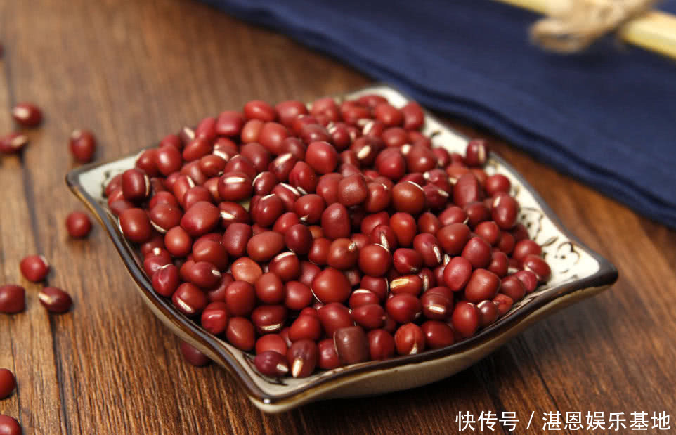 色斑|红豆和“它”一起煮,气血通了,色斑没了,女人常喝护肤品都省了