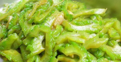 苦瓜和此物一起炒，排出毒素，補(bǔ)肝養(yǎng)血，女人想臉色紅潤可試試