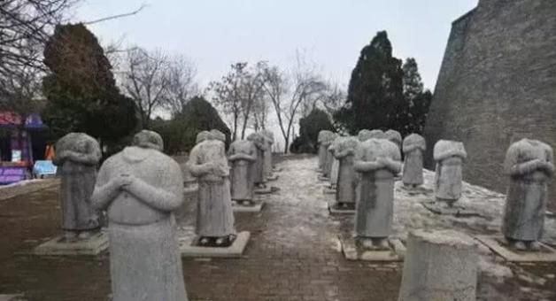 无人|武则天墓前有61个无头石人，自古无人能懂，却被两位农民破解