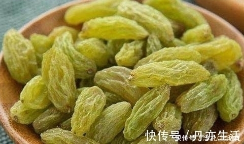 此物|葡萄干和此物一起泡，每天喝一杯，补肝明目，气色好， 不失眠了