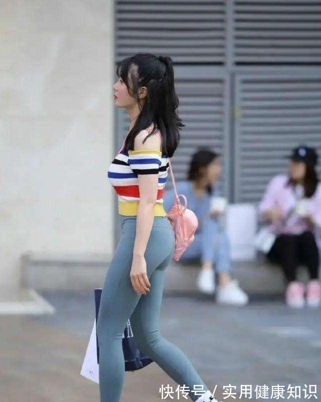 女孩子 打底裤搭配不挑人,凸显与众不同气质,耐看又不过时!