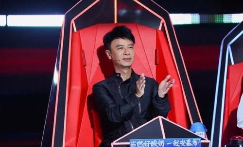 汪峰|《好声音2021》导师首秀，那英一招鲜吃遍天，李克勤普通话很吃亏