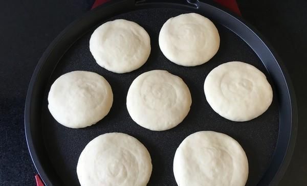 街边2块钱一个的白吉馍,面点师教你在家做,配方拿走不谢