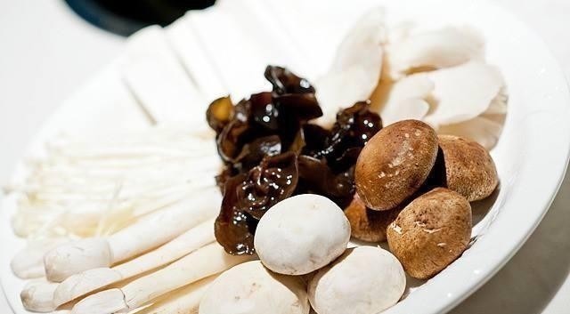 睡眠质量|藏在身边的“助眠王”,不是桂圆,饭后当零食吃,睡得踏实人精神