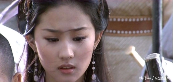  慕容复|天龙八部：她被段誉追求过，为慕容复诞下一子，比王语嫣还漂亮