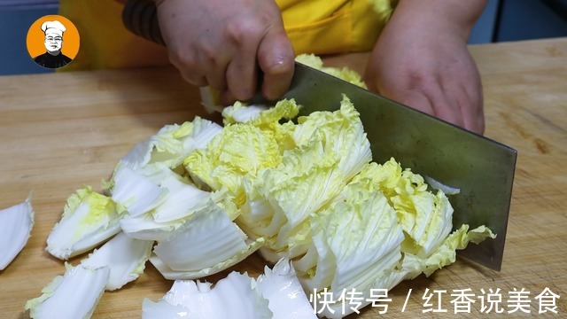 调饺子馅时，牢记“3放2不放”，不管调什么馅的饺子，都特好吃