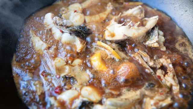 鱼不管怎么做,这味料不能放,否则鱼肉又老又柴,腥味还出不来