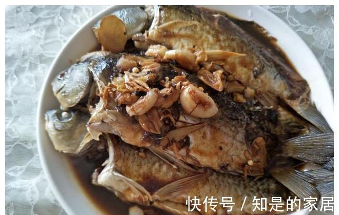 下酒|鲫鱼最好吃的做法,鱼肉鲜嫩又入味,下酒又下饭