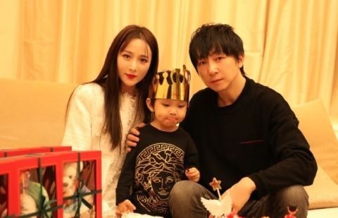 《扫黑风暴》“最丑”配角来头大，孙红雷叫他师哥，邓超喊他老师