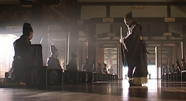 初年|在唐朝初年的尚书省，“左仆射”和“右仆射”哪个官更大？