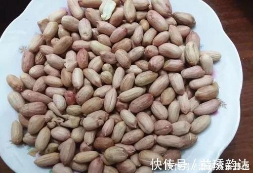 中老年人|过50岁后的人,少吃瓜子花生多吃这3类美食,胜过每天喝骨头汤